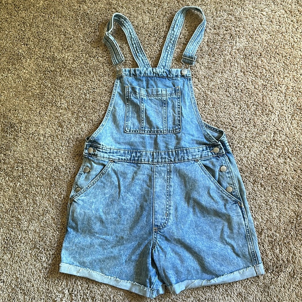 Universal Thread Overalls Size 8